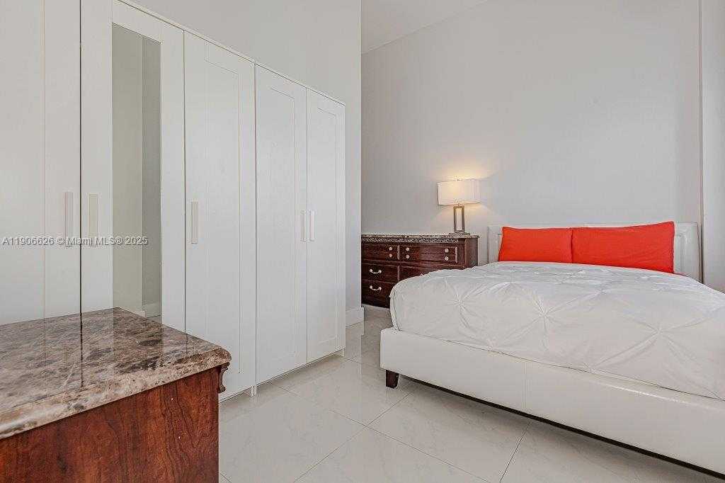 Small Image of 2301 COLLINS AVE #1619, Miami Beach Number 22