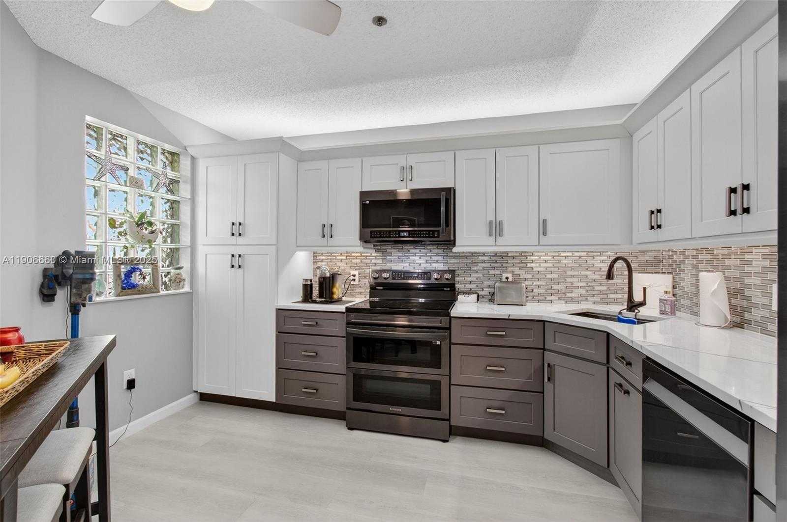 Small Image of 5099 SPLENDIDO CT #U, Boynton Beach Number 10