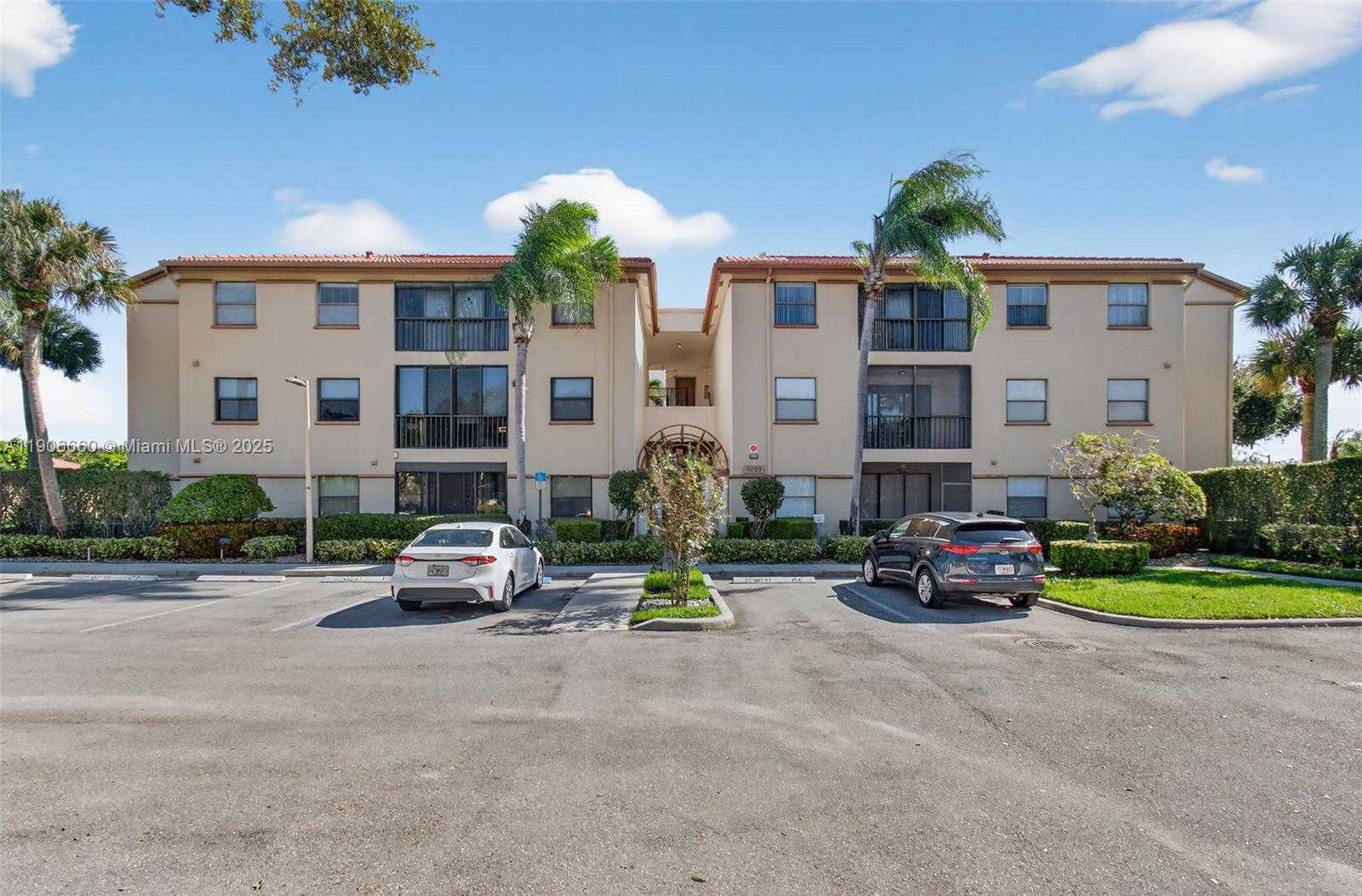 Small Image of 5099 SPLENDIDO CT #U, Boynton Beach Number 31