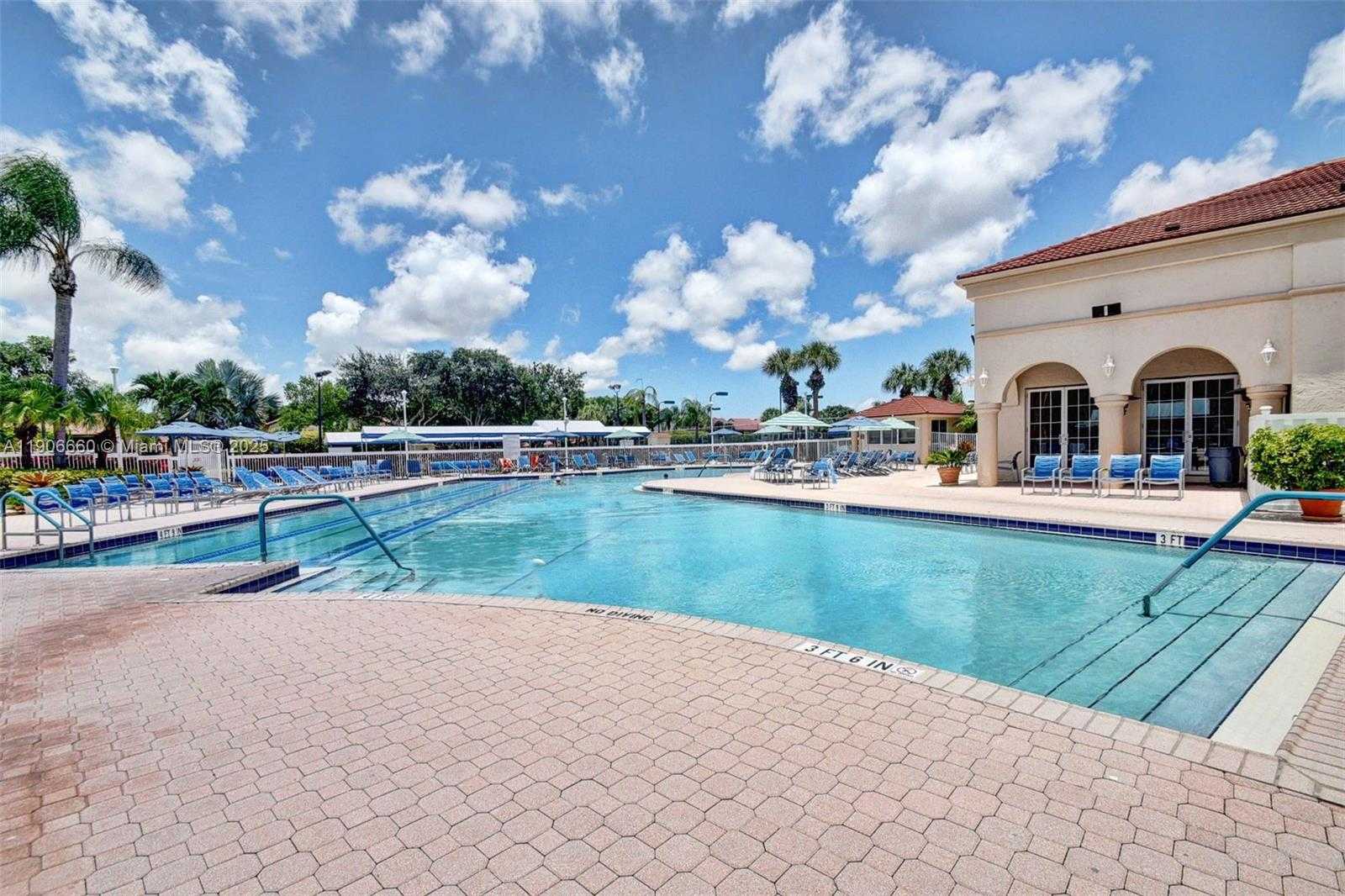 Small Image of 5099 SPLENDIDO CT #U, Boynton Beach Number 39