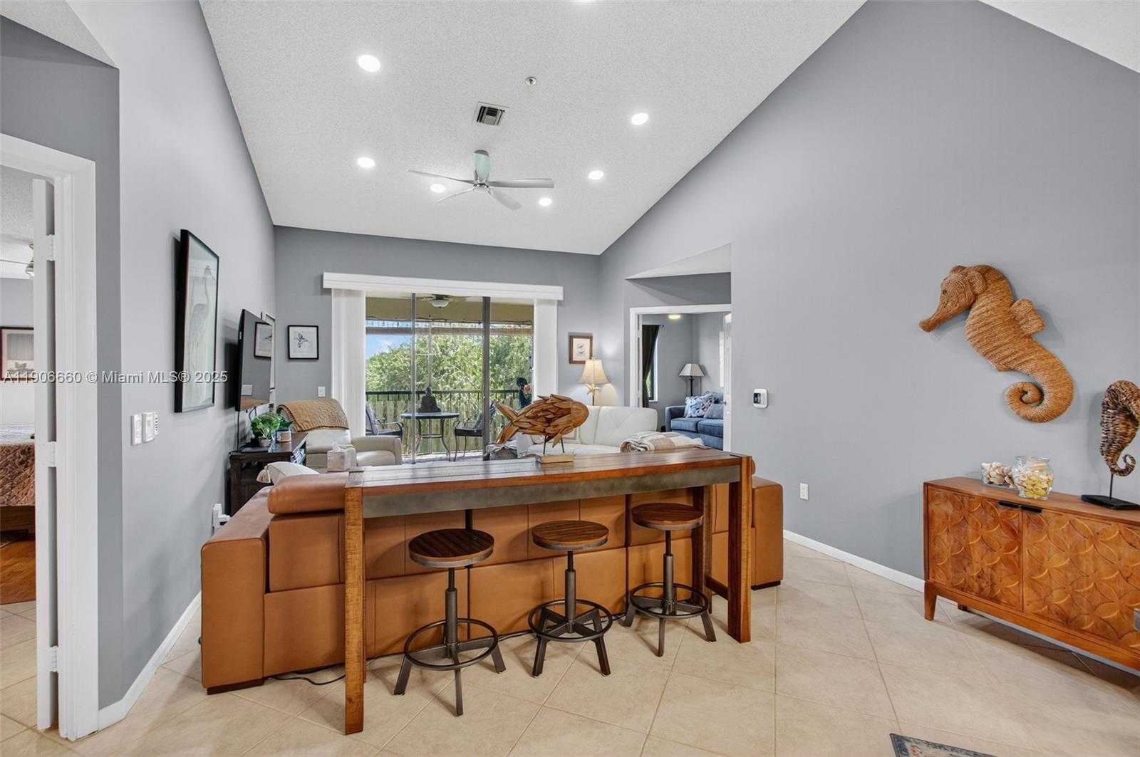 Small Image of 5099 SPLENDIDO CT #U, Boynton Beach Number 5