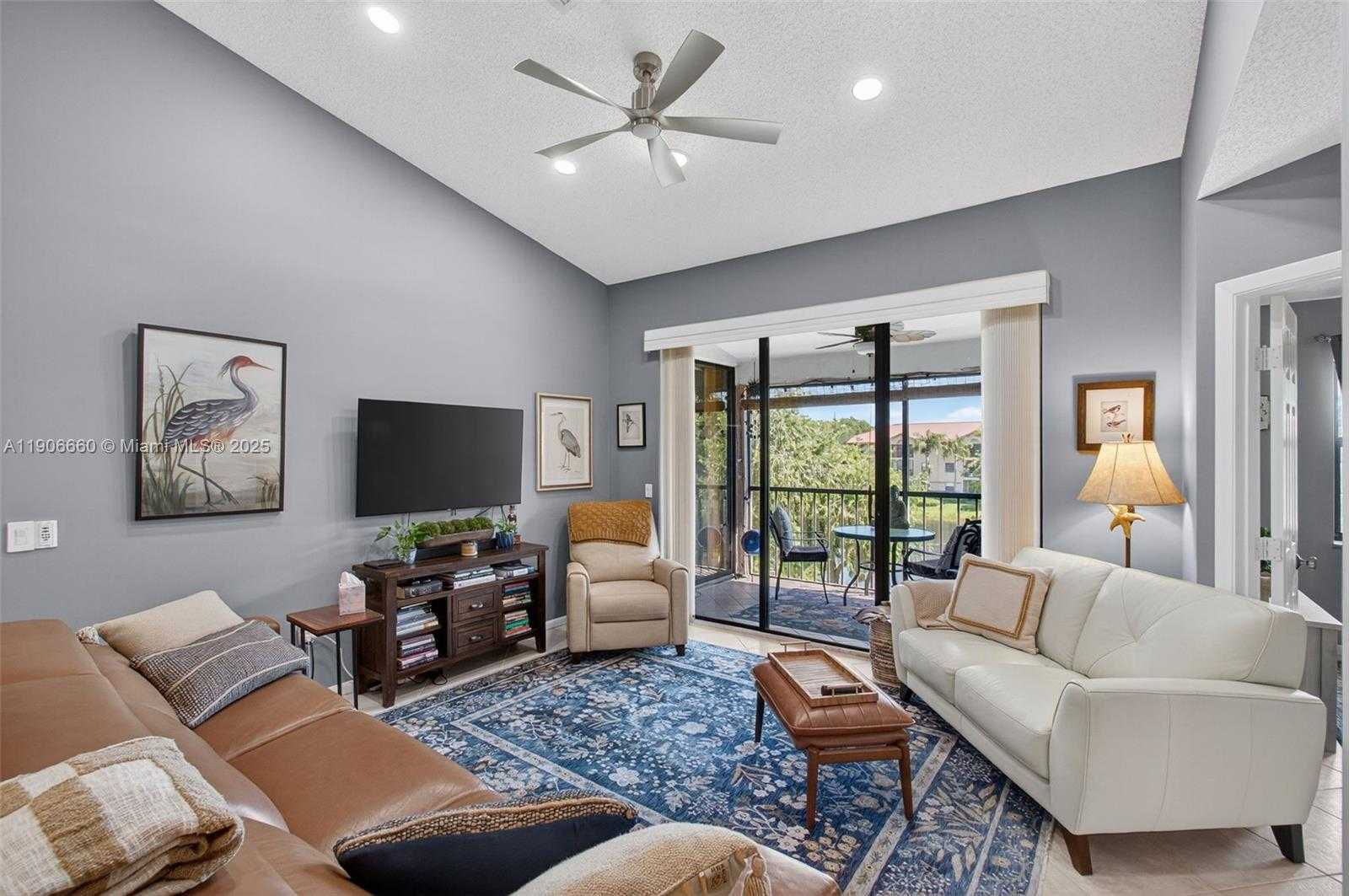 Small Image of 5099 SPLENDIDO CT #U, Boynton Beach Number 6