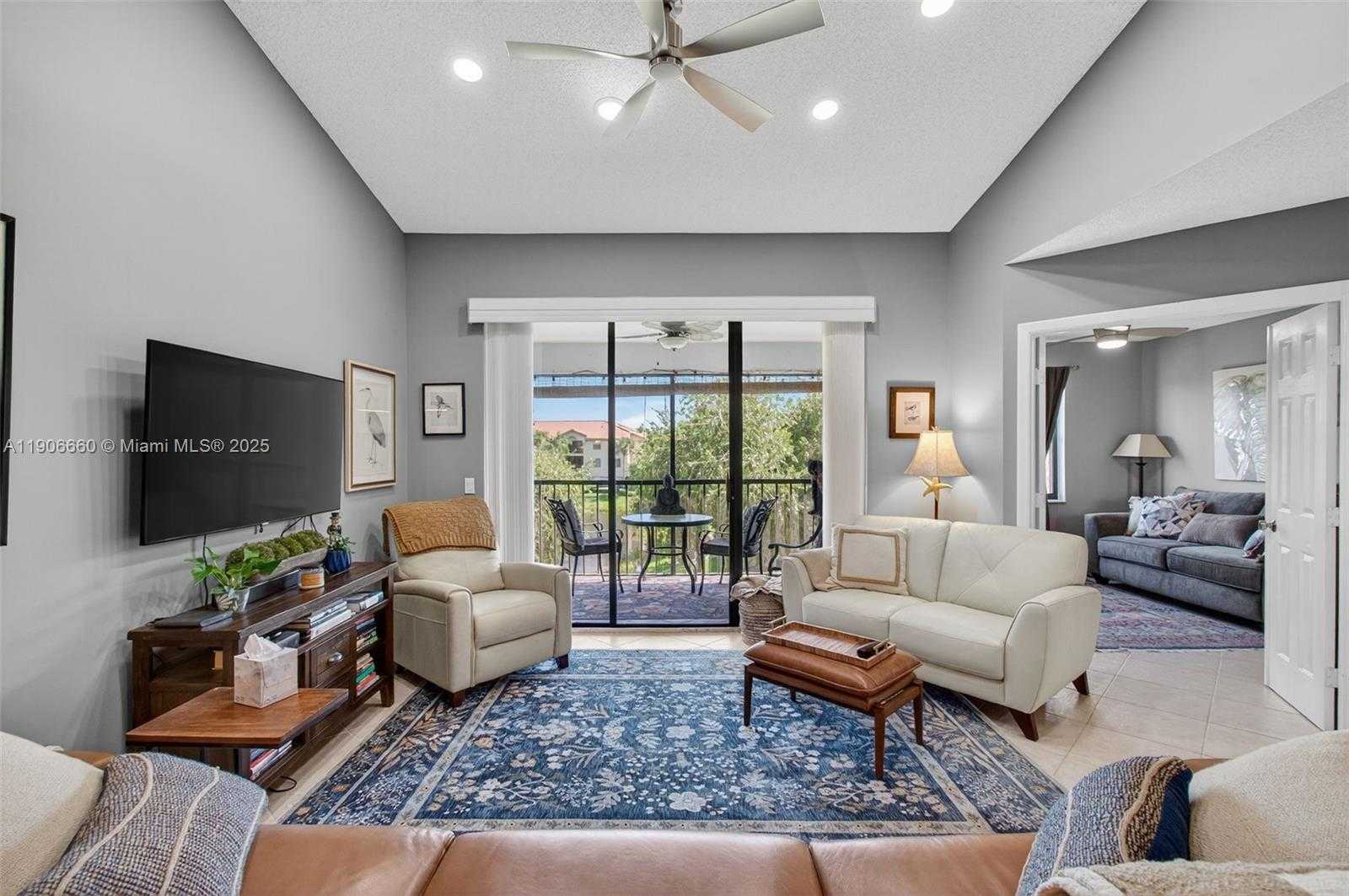 Small Image of 5099 SPLENDIDO CT #U, Boynton Beach Number 7