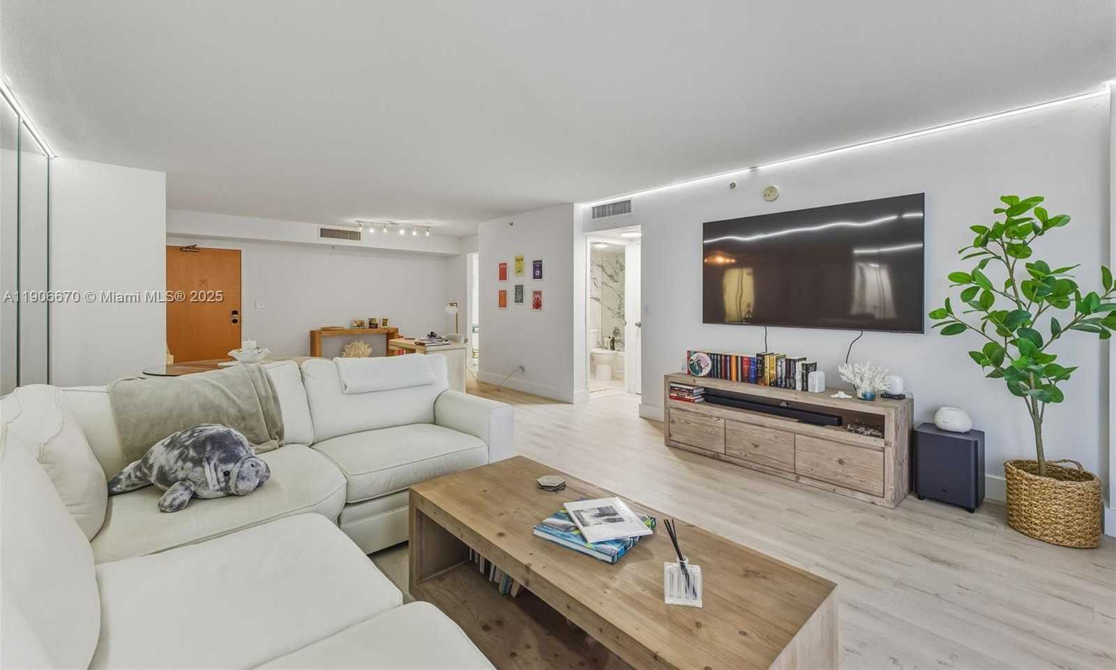 Small Image of 9195 COLLINS AVE #404, Surfside Number 2