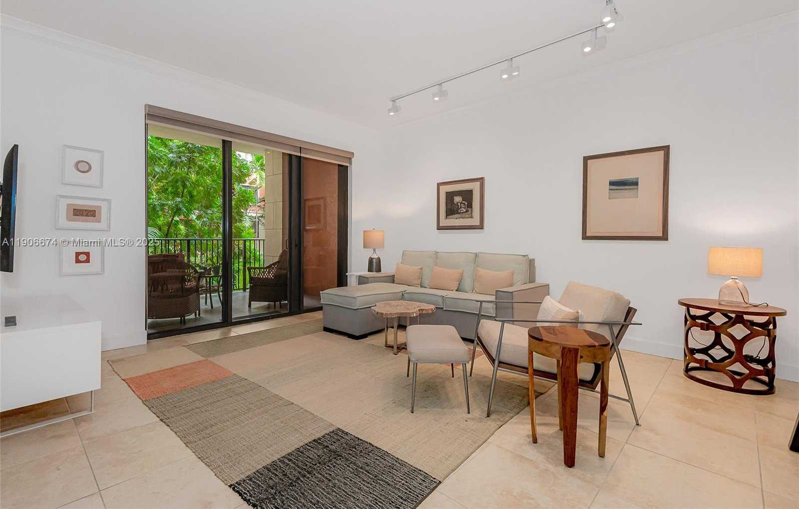 Small Image of 100 ANDALUSIA AVE #210, Coral Gables Number 12