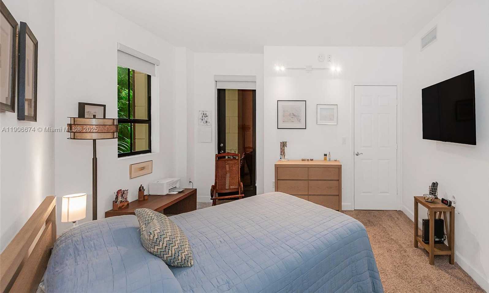 Small Image of 100 ANDALUSIA AVE #210, Coral Gables Number 17