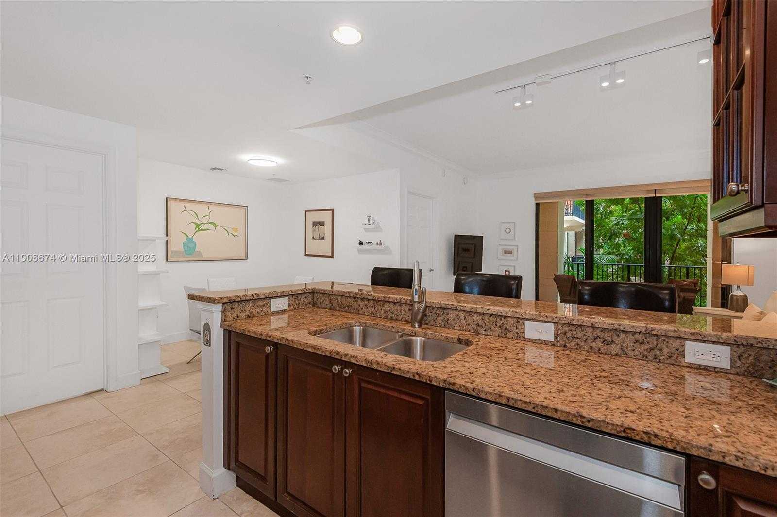 Small Image of 100 ANDALUSIA AVE #210, Coral Gables Number 2
