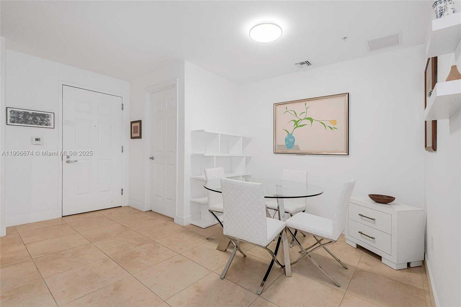 Small Image of 100 ANDALUSIA AVE #210, Coral Gables Number 4