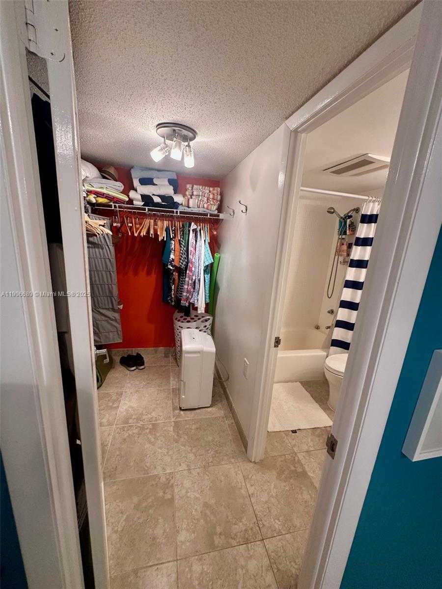 Small Image of 3000 EAST SUNRISE BLVD #5H, Fort Lauderdale Number 13