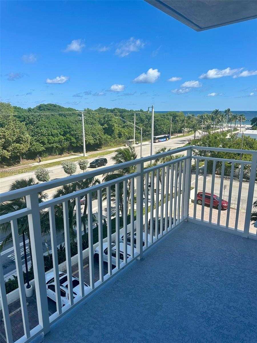 Small Image of 3000 EAST SUNRISE BLVD #5H, Fort Lauderdale Number 15