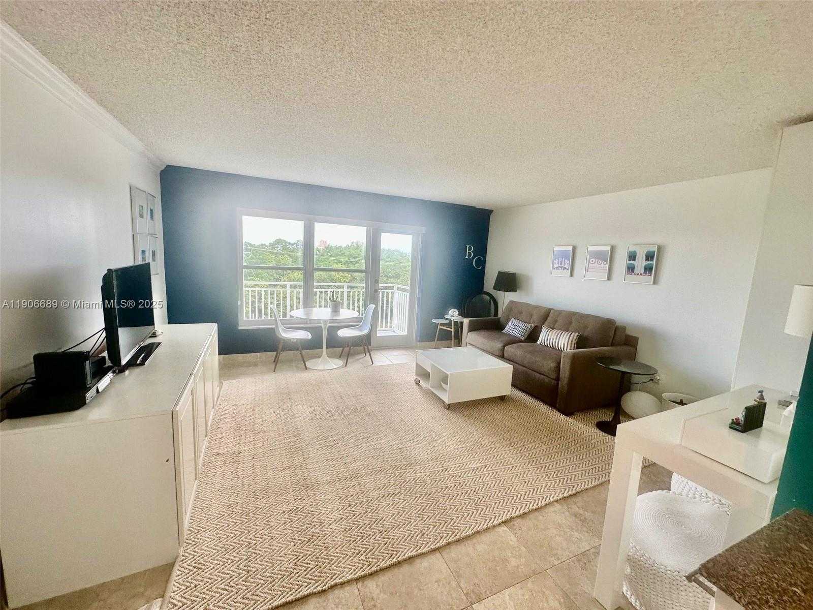 Small Image of 3000 EAST SUNRISE BLVD #5H, Fort Lauderdale Number 7