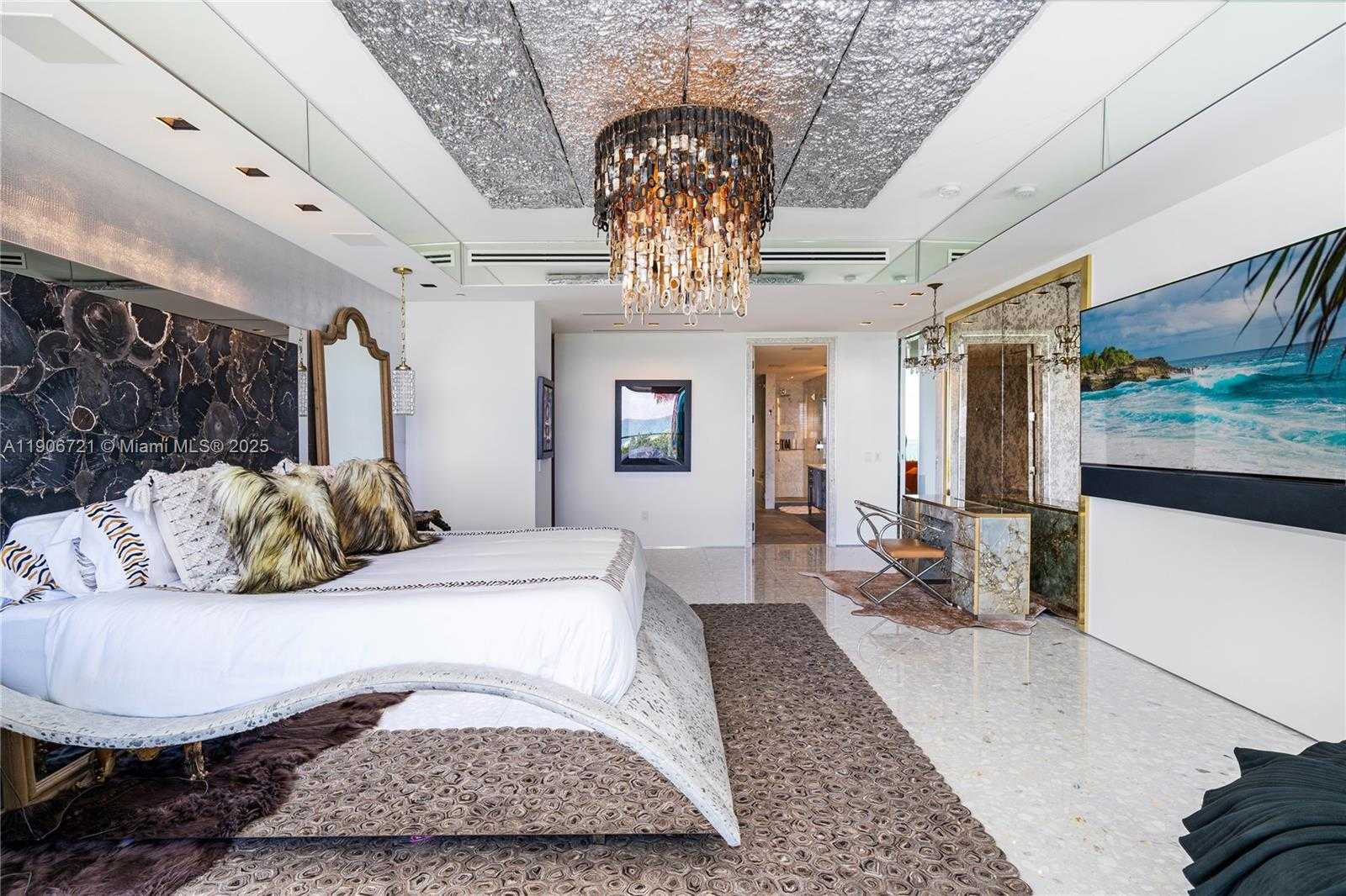 Imagen de Pequeño Objeto