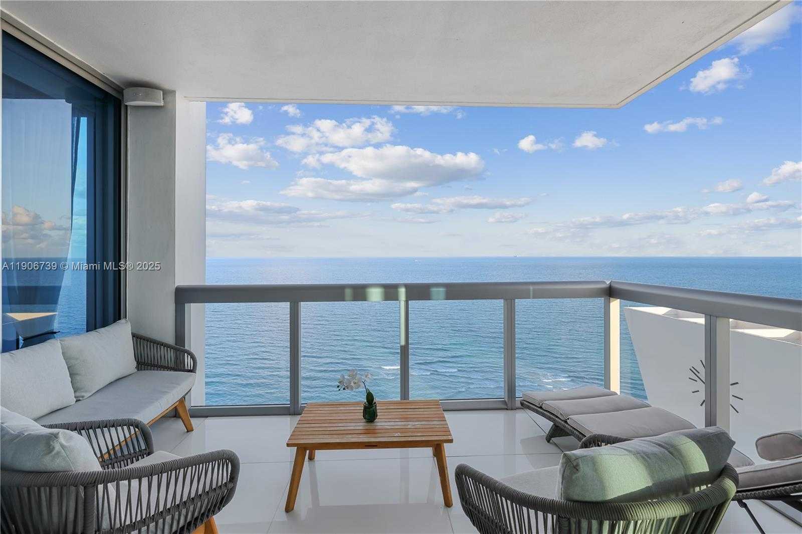 Small Image of 6899 COLLINS AVE #2208, Miami Beach Number 4