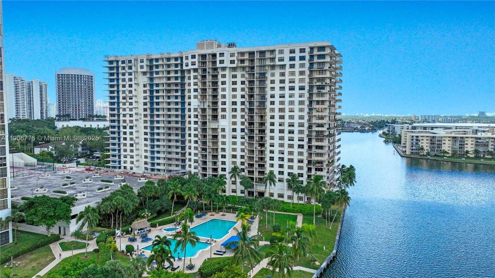 Small Image of 18151 NORTH EAST 31ST CT #1511, Aventura Number 1