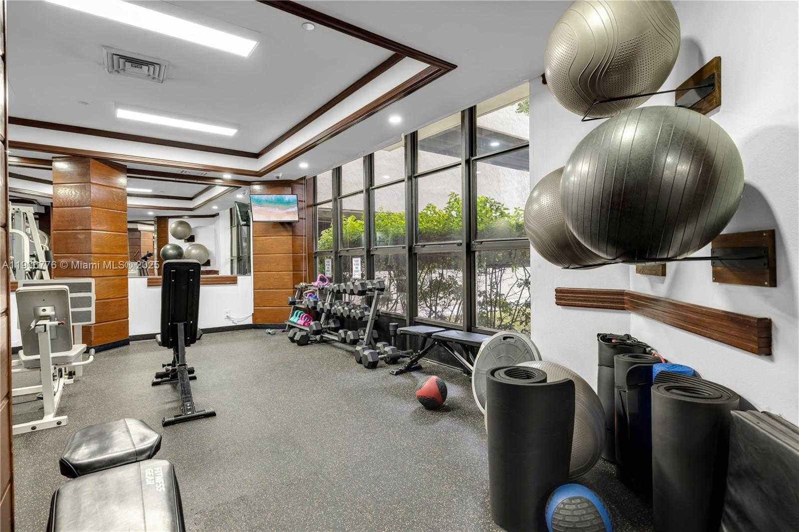 Small Image of 18151 NORTH EAST 31ST CT #1511, Aventura Number 15