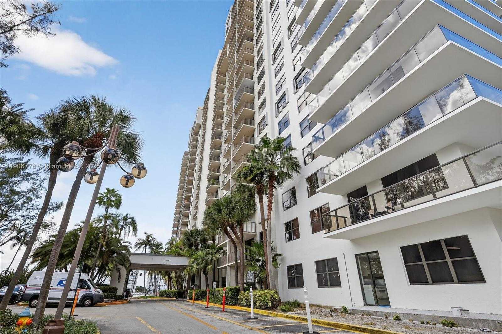 Small Image of 18151 NORTH EAST 31ST CT #1511, Aventura Number 38