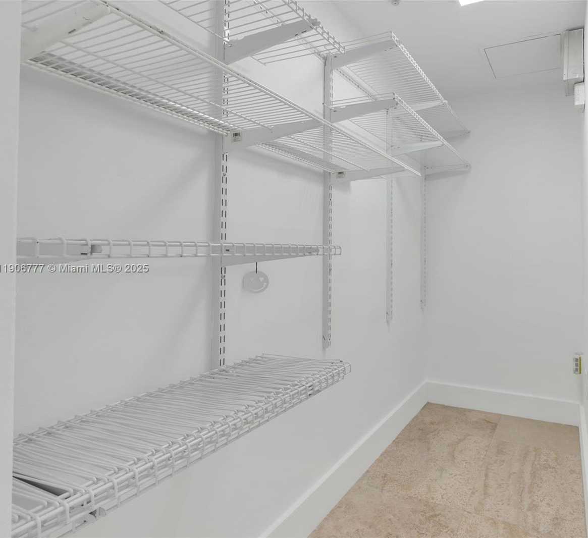 Small Image of 31 SOUTH EAST 5TH ST #901, Miami Number 13