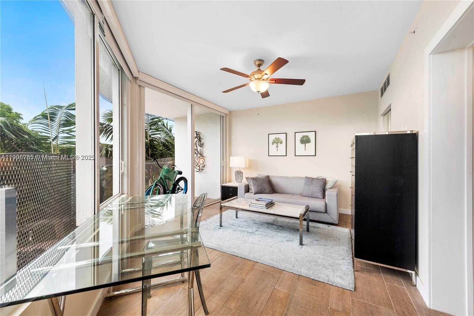 Small Image of 2155 WASHINGTON CT #309, Miami Beach Number 18