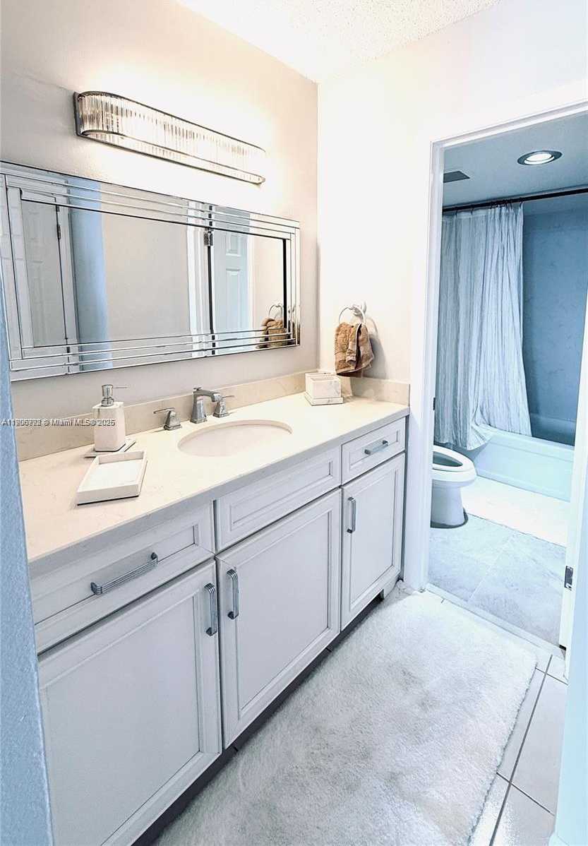 Small Image of 2101 SOUTH OCEAN DR #1902, Hollywood Number 16