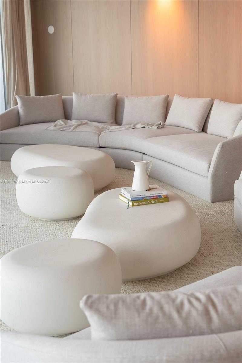 Small Image of 5959 COLLINS AVE #907, Miami Beach Number 3