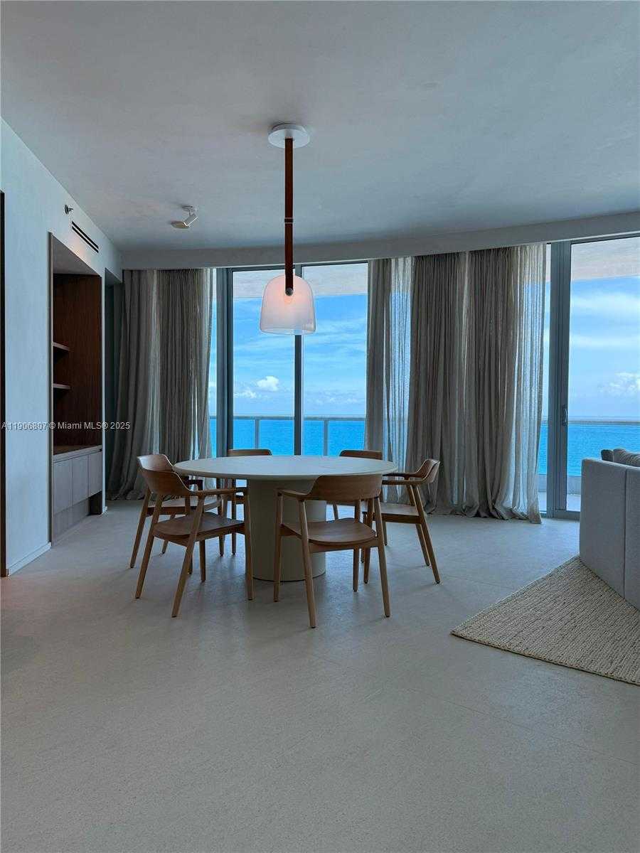 Small Image of 5959 COLLINS AVE #907, Miami Beach Number 4