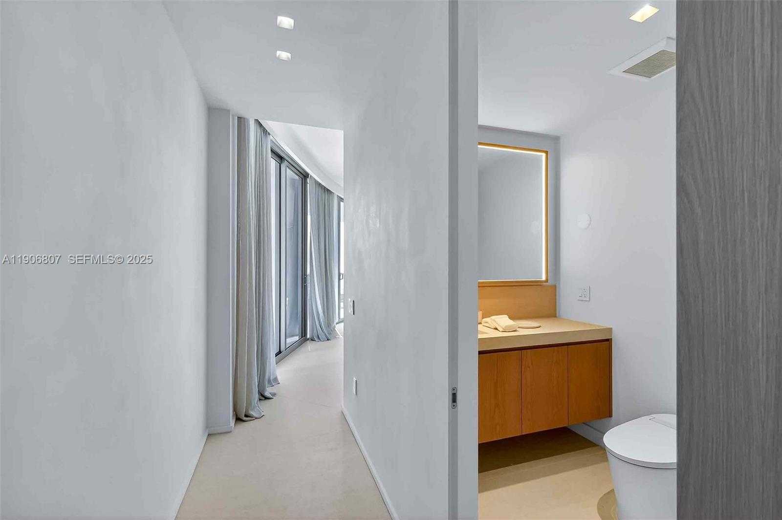 Small Image of 5959 COLLINS AVE #907, Miami Beach Number 40