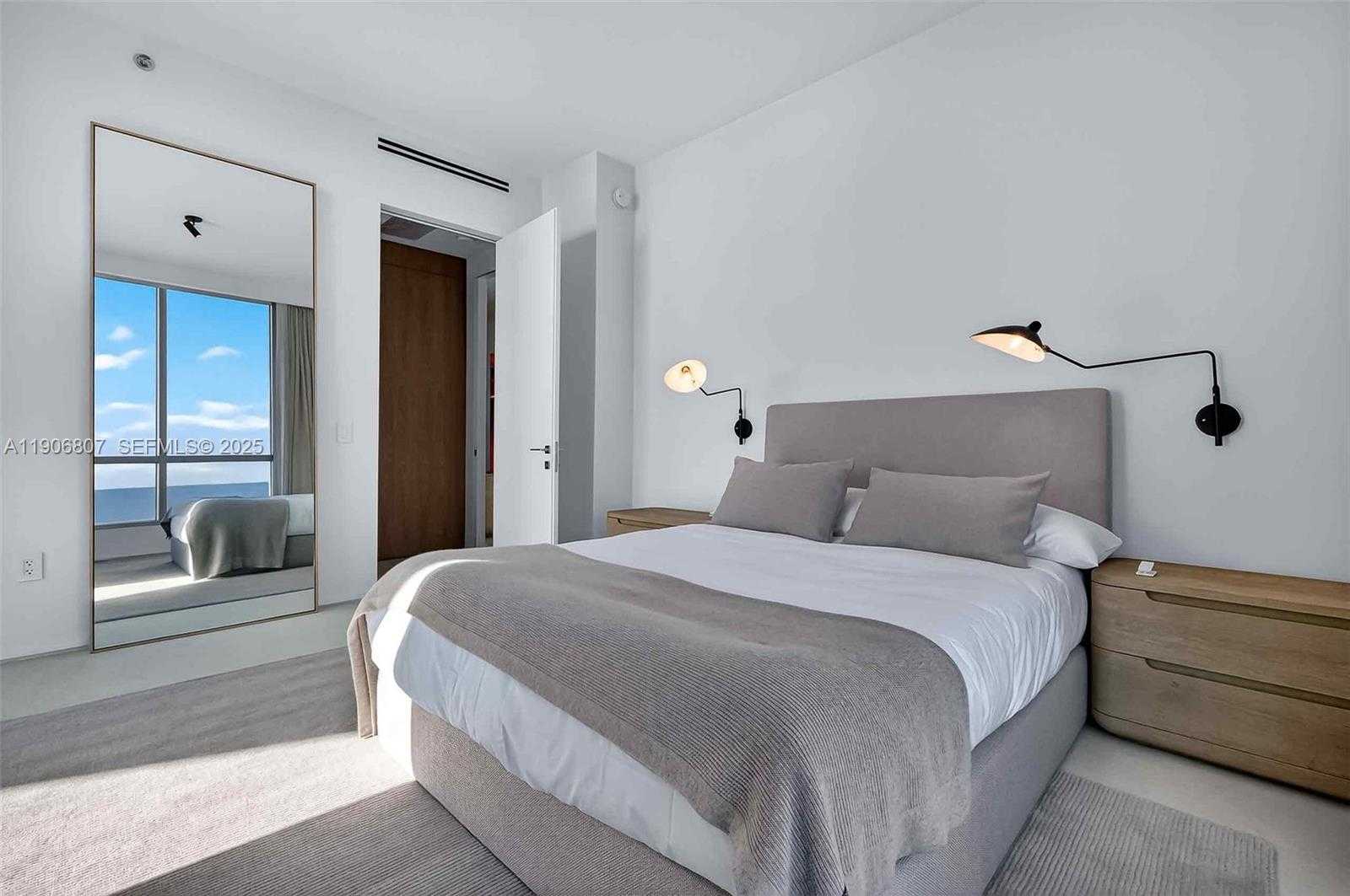 Small Image of 5959 COLLINS AVE #907, Miami Beach Number 44