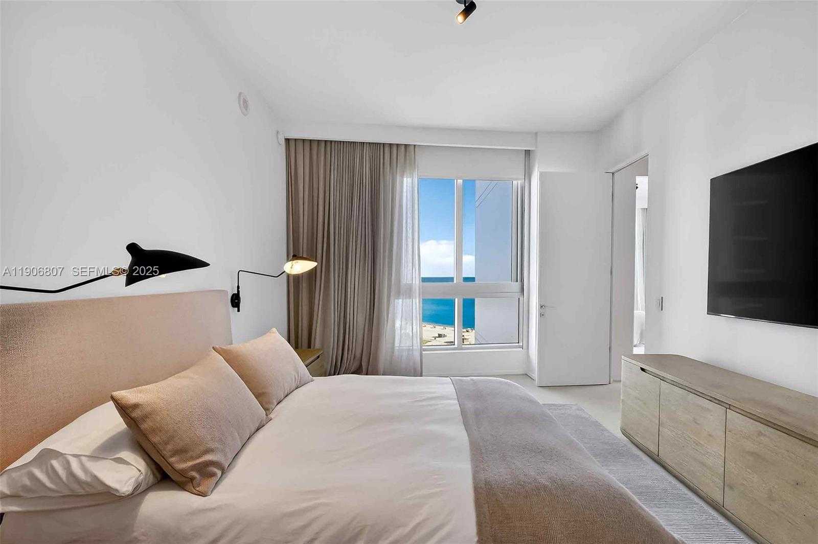 Small Image of 5959 COLLINS AVE #907, Miami Beach Number 48