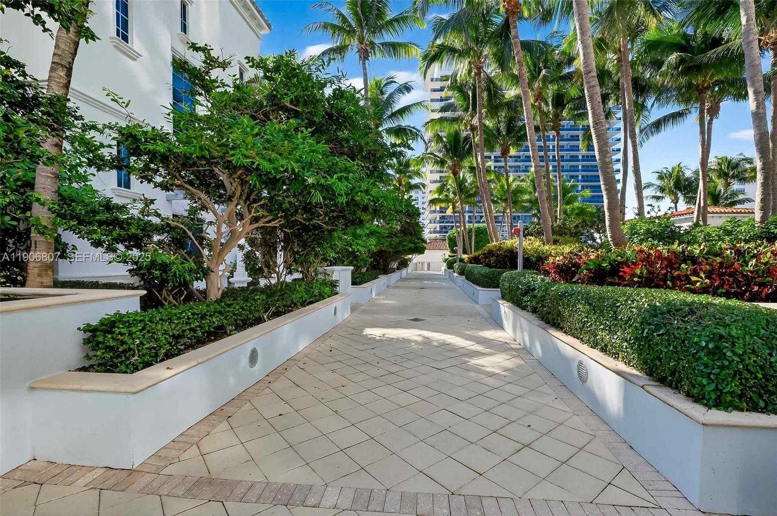 Small Image of 5959 COLLINS AVE #907, Miami Beach Number 72