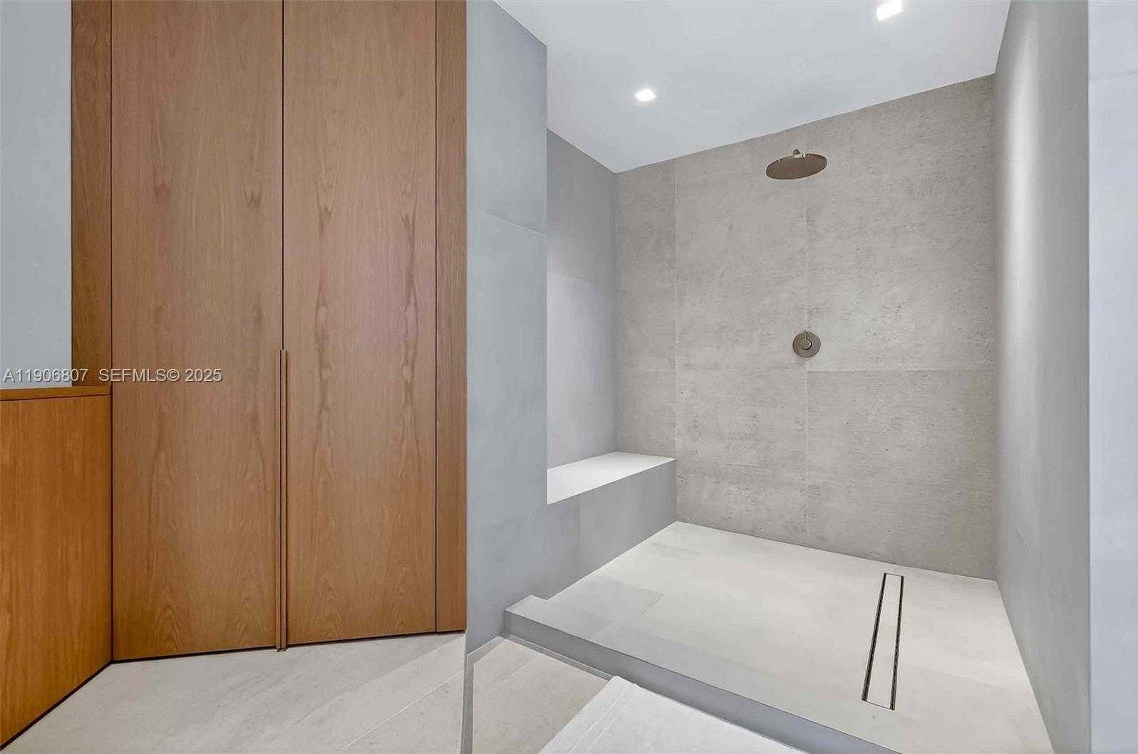 Small Image of 5959 COLLINS AVE #907, Miami Beach Number 91