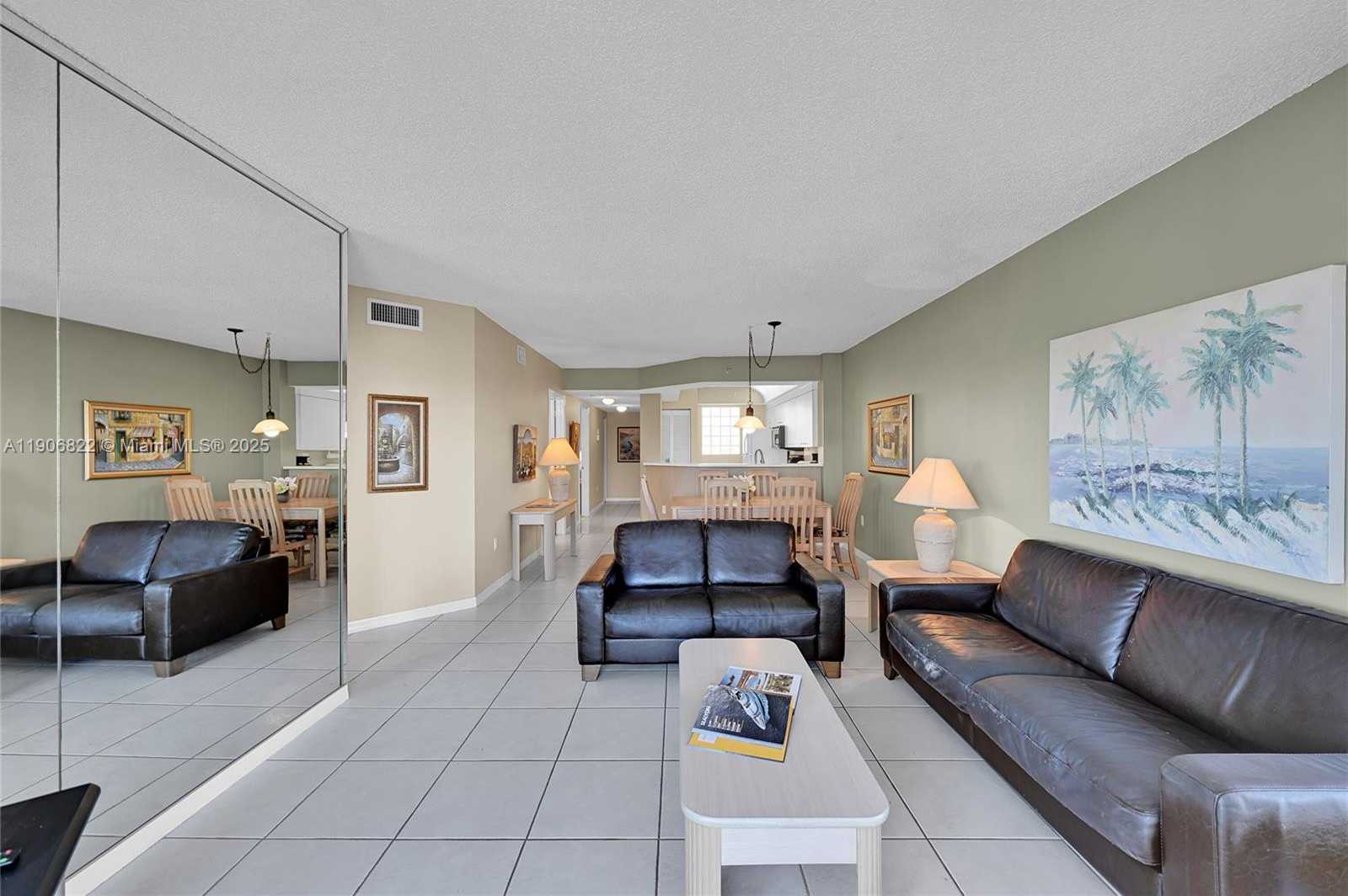 Small Image of 18260 NORTH BAY RD #420, Sunny Isles Beach Number 11