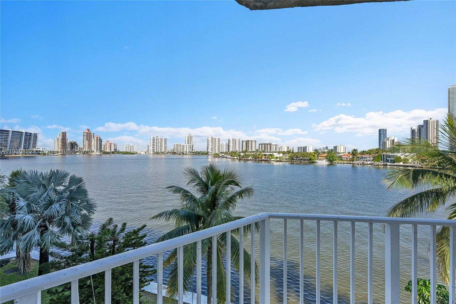 Small Image of 18260 NORTH BAY RD #420, Sunny Isles Beach Number 20