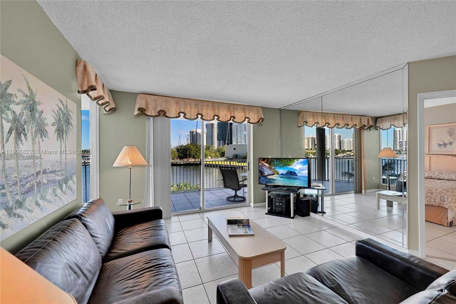 Small Image of 18260 NORTH BAY RD #420, Sunny Isles Beach Number 6