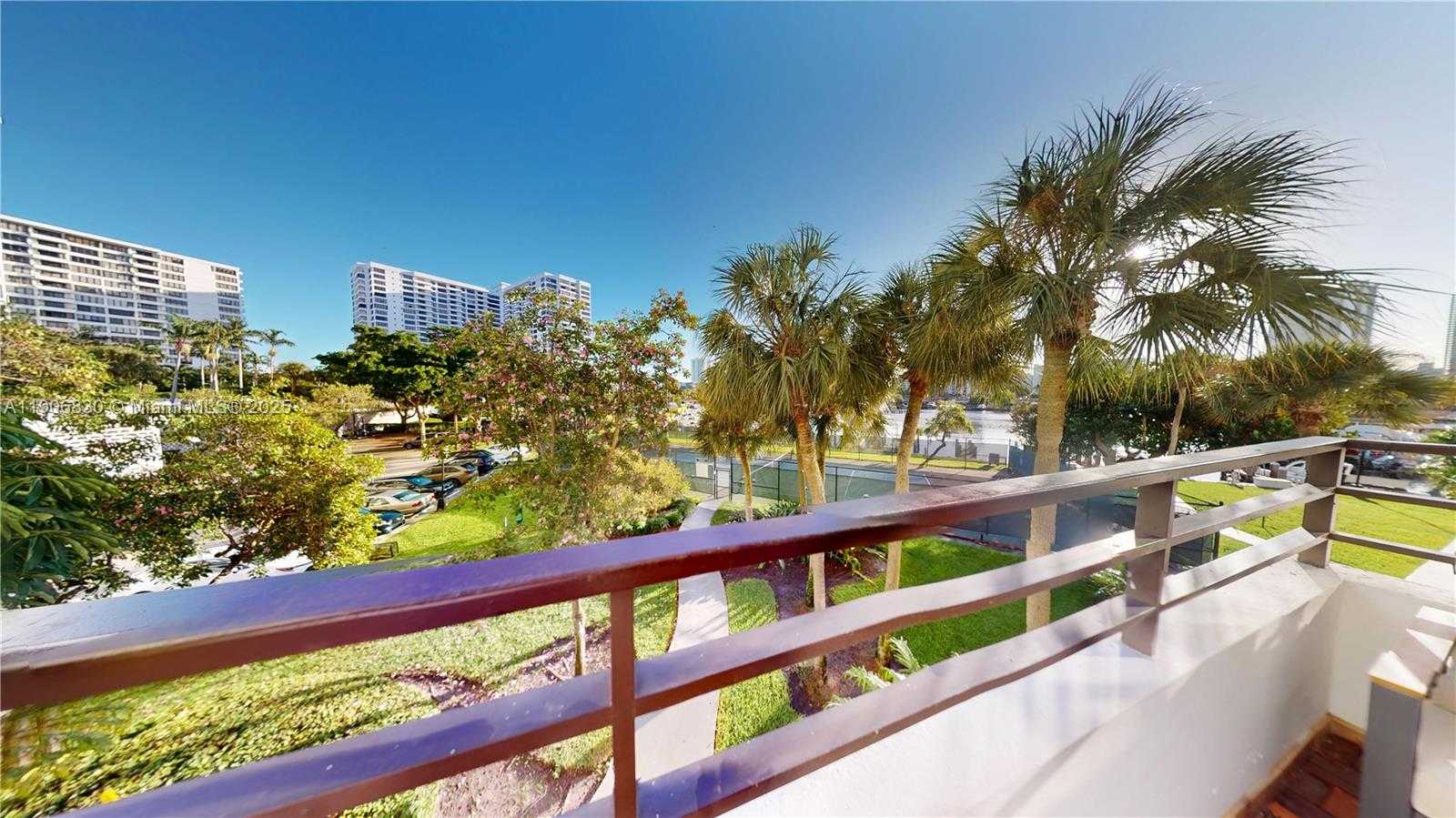 Small Image of 500 THREE ISLANDS BLVD #L 25, Hallandale Beach Number 4