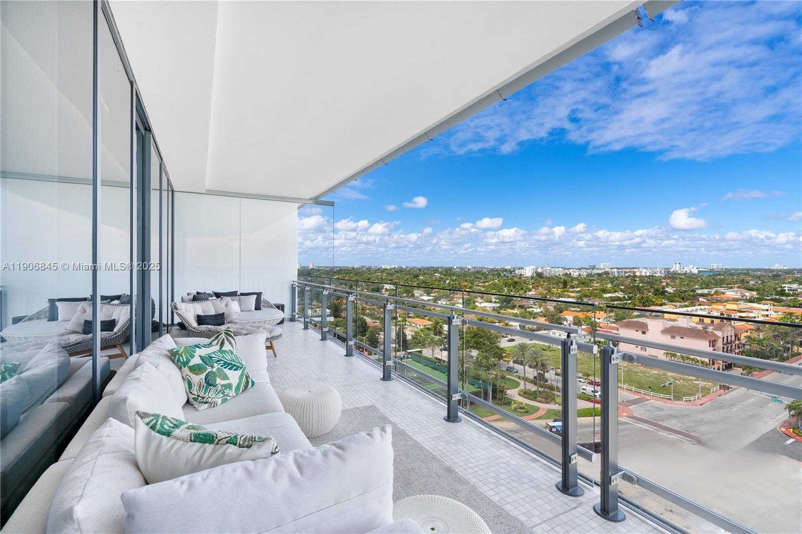 Small Image of 8701 COLLINS AVE #1103, Miami Beach Number 15