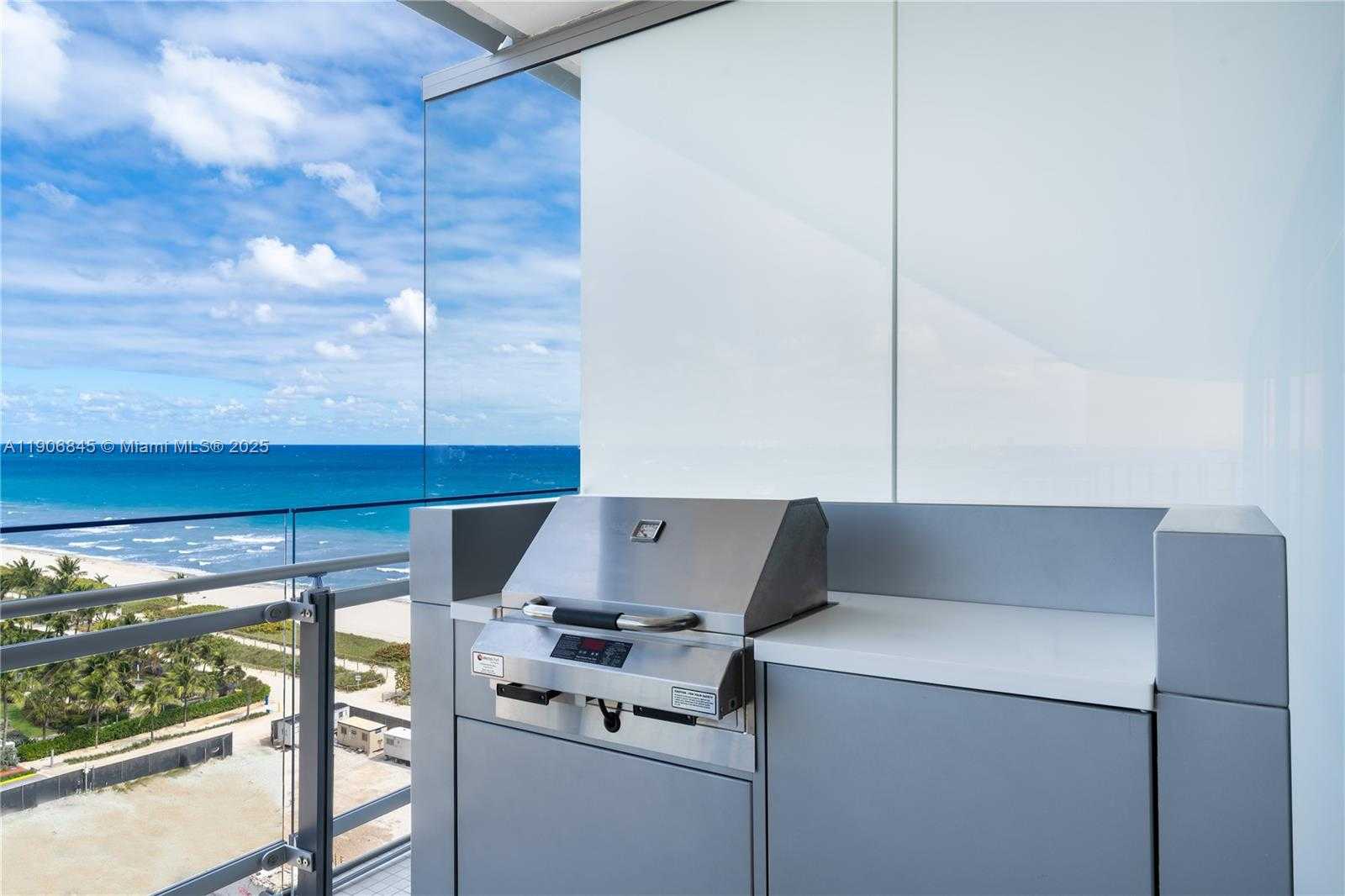 Small Image of 8701 COLLINS AVE #1103, Miami Beach Number 17
