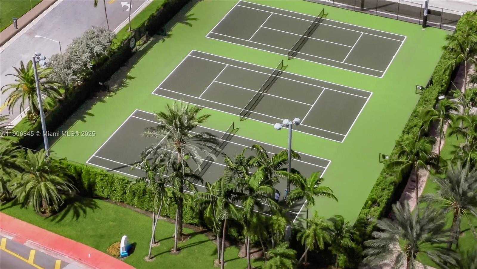 Small Image of 8701 COLLINS AVE #1103, Miami Beach Number 26