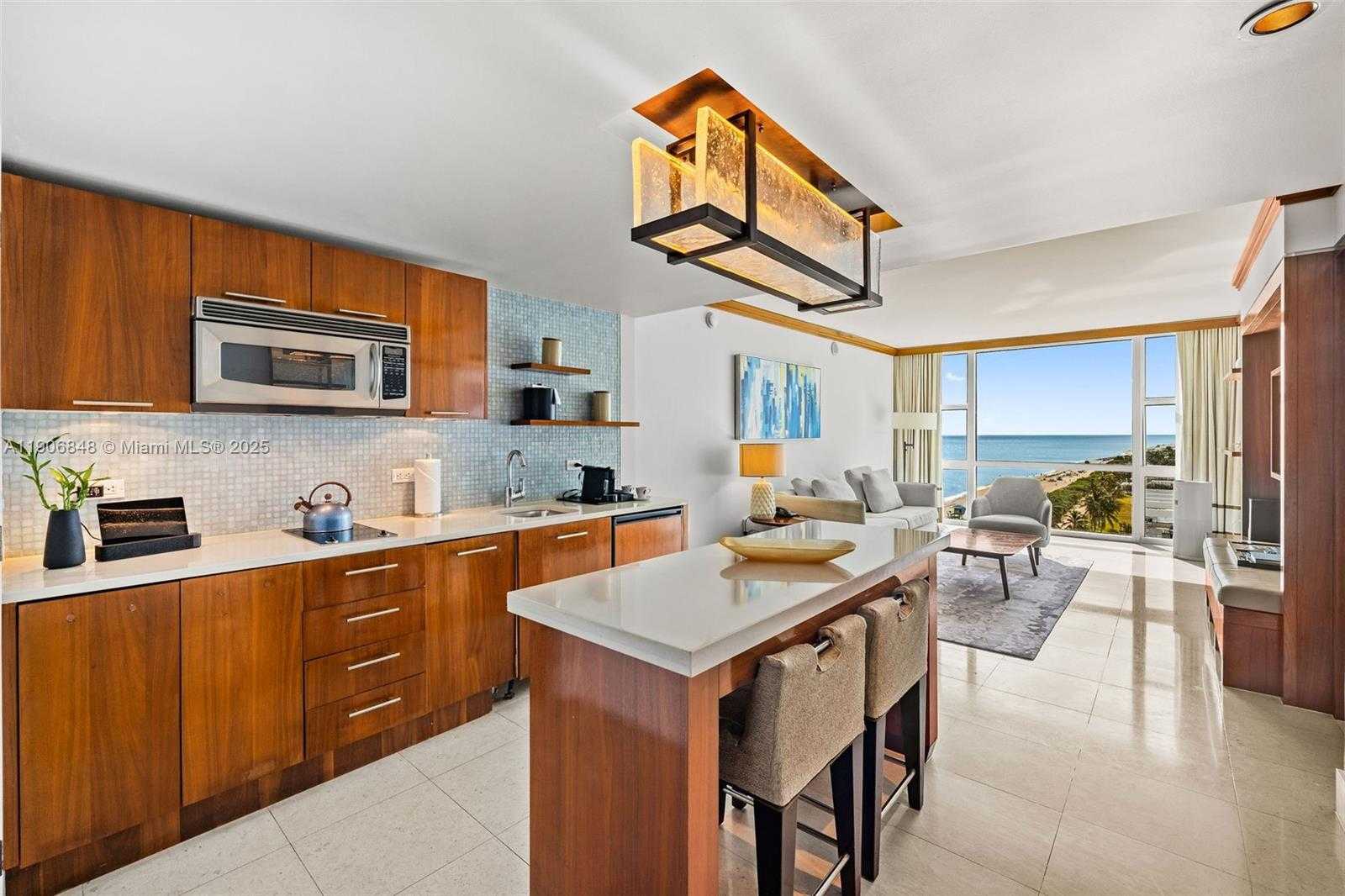 Small Image of 6801 COLLINS AVE #1018 (1007), Miami Beach Number 2