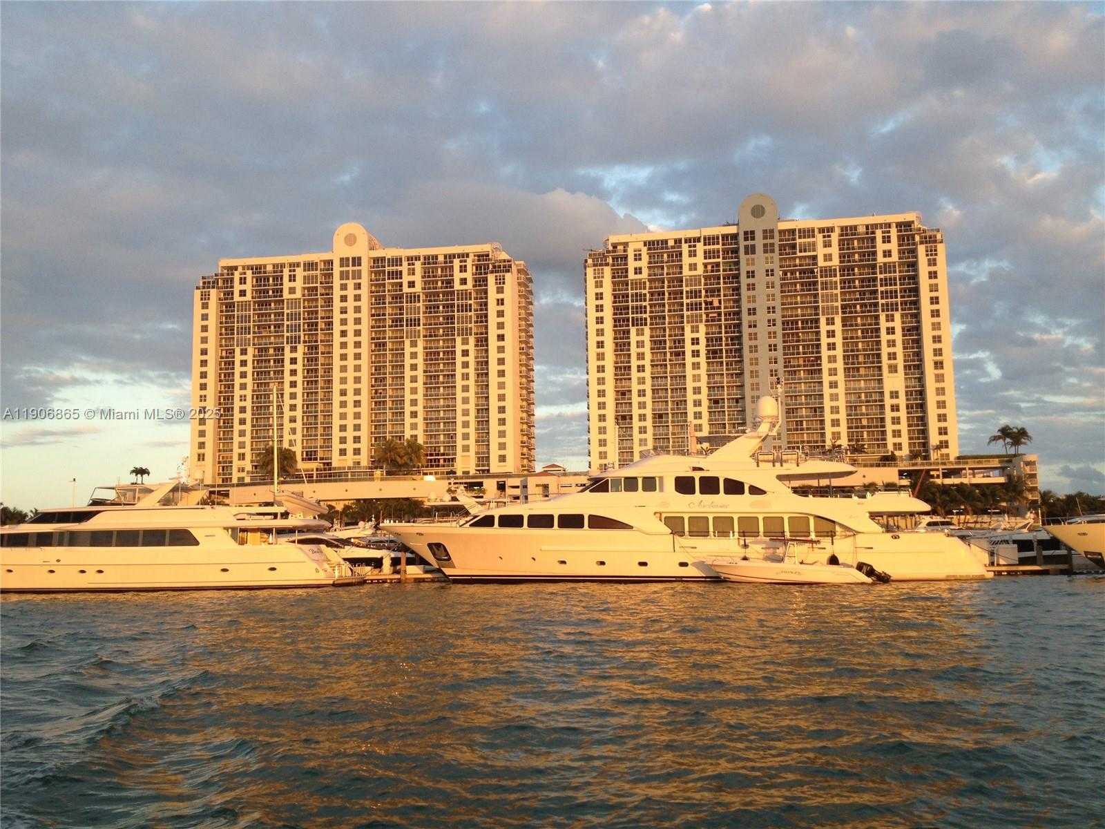 Small Image of 1800 SUNSET HARBOUR DR #2005, Miami Beach Number 27