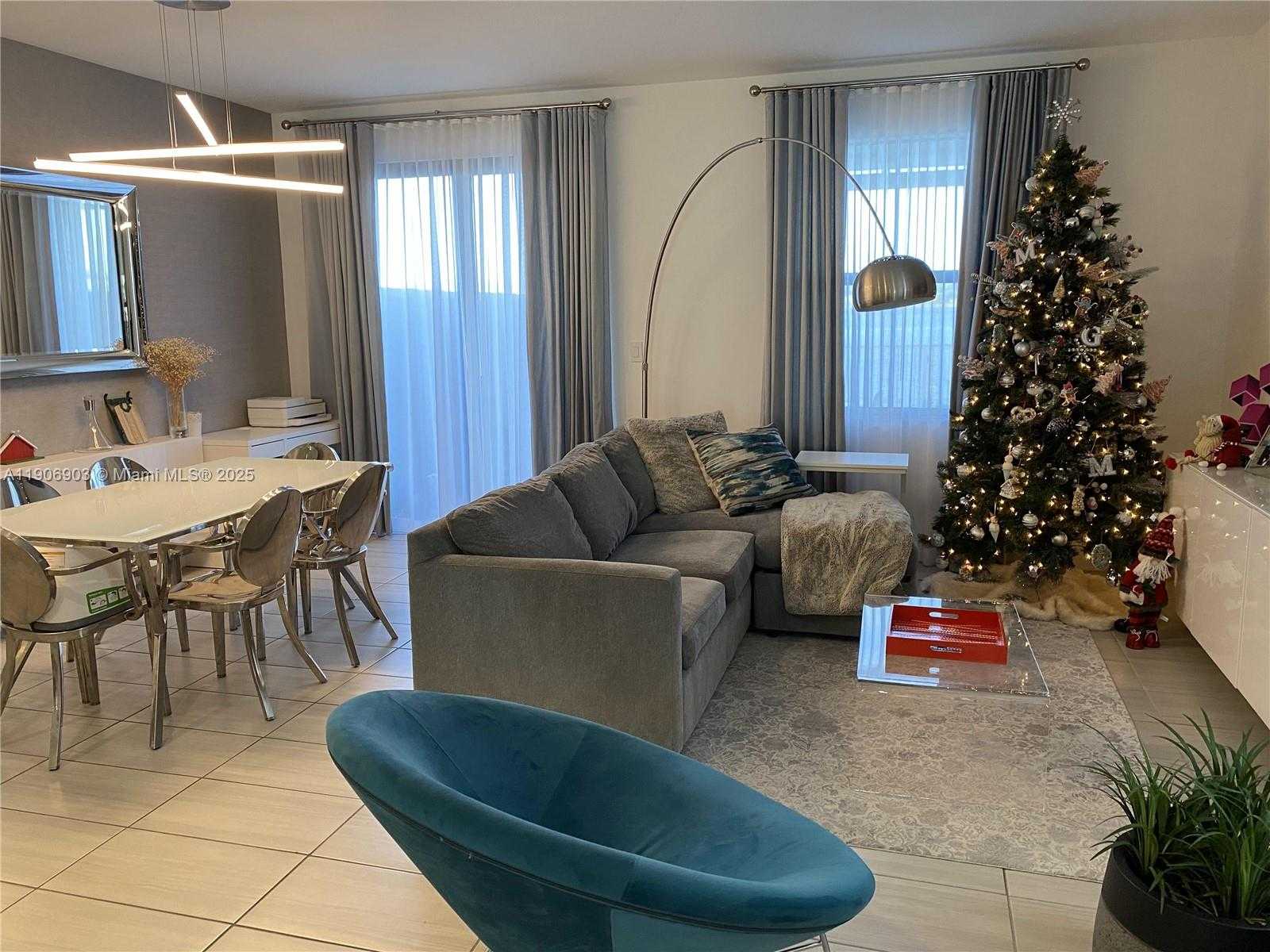 Small Image of 15855 NORTH WEST 90TH CT, Miami Lakes Number 8