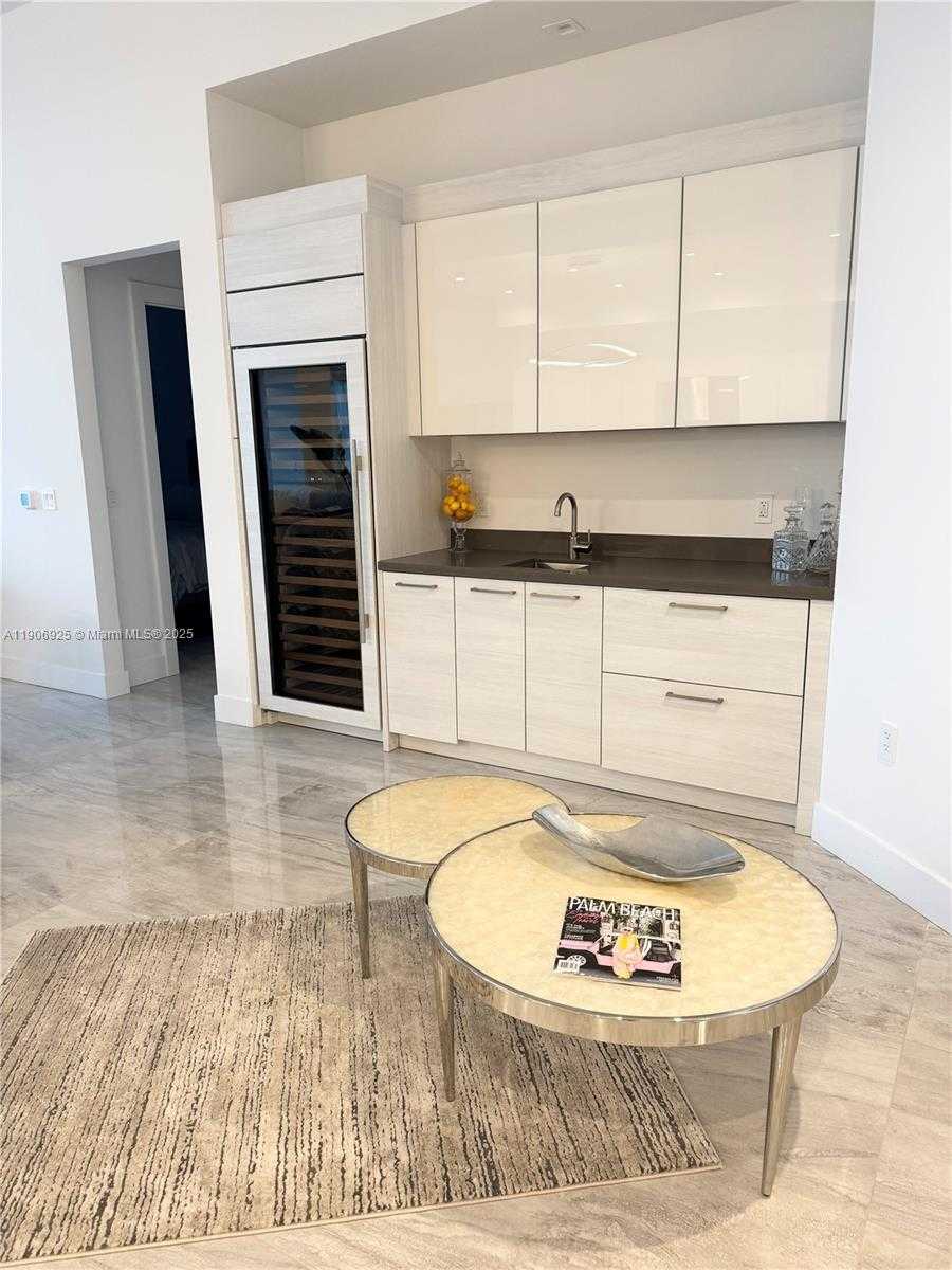 Small Image of 5000 NORTH OCEAN DR #201, Singer Island Number 12