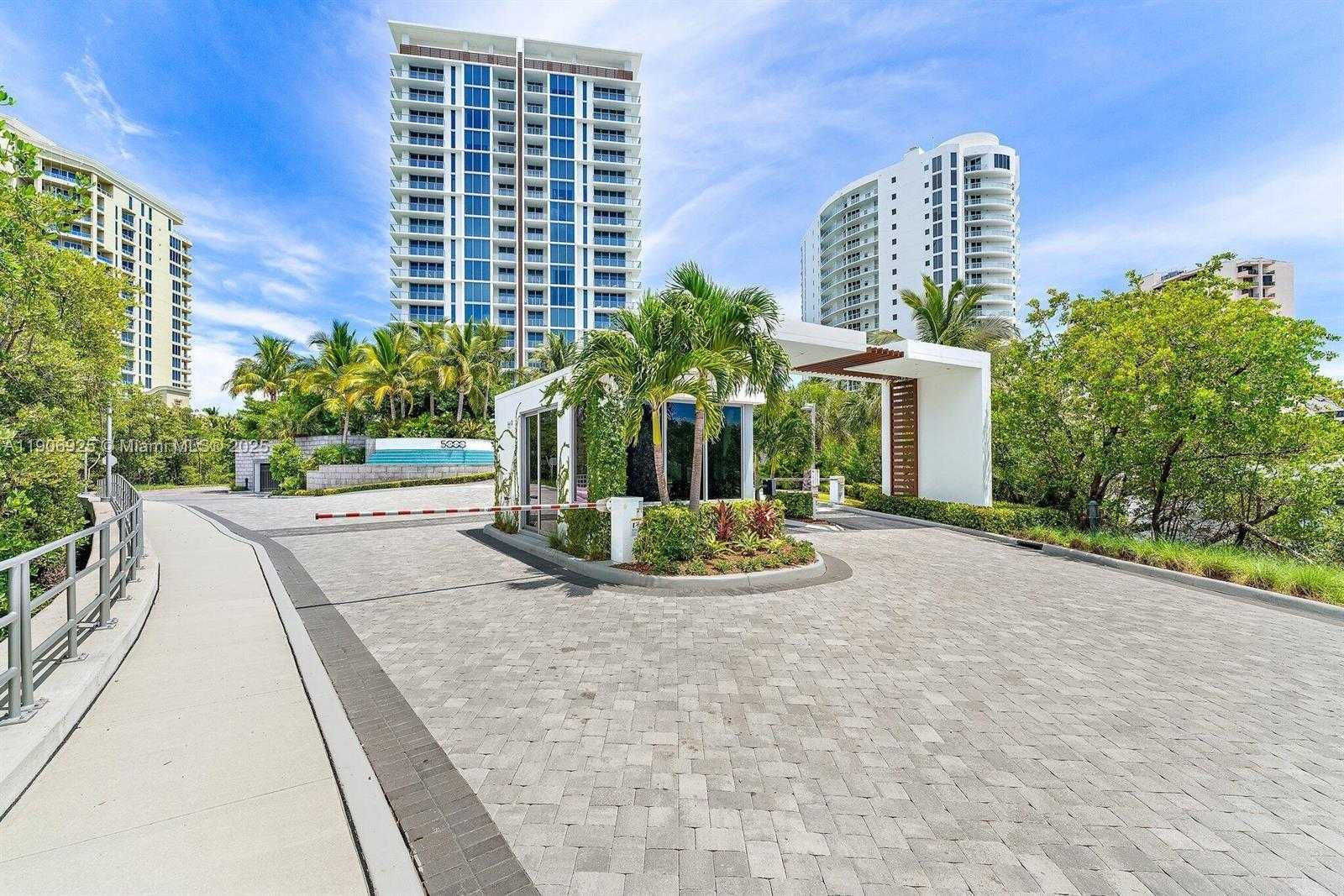 Small Image of 5000 NORTH OCEAN DR #201, Singer Island Number 22