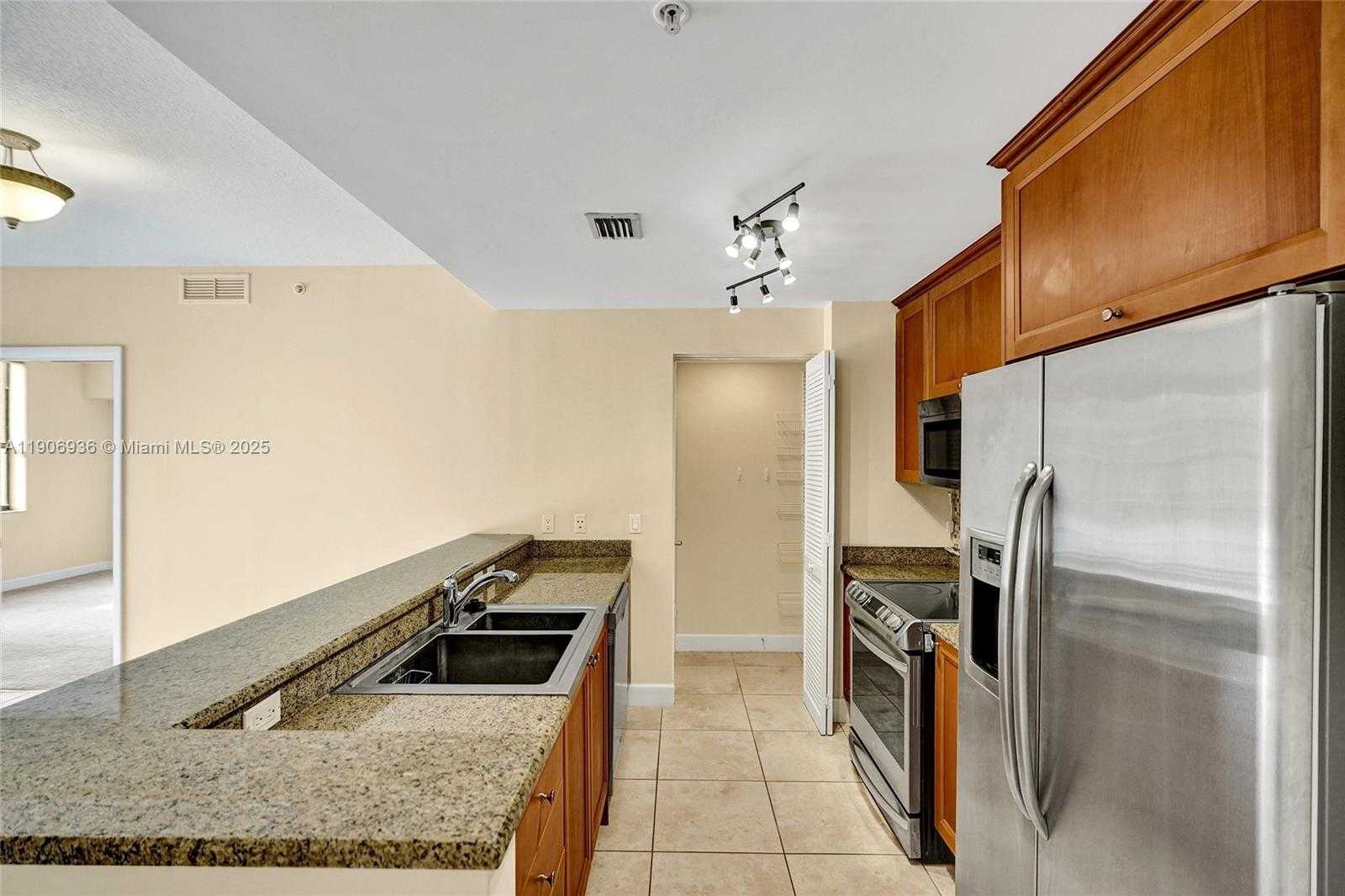 Small Image of 55 MERRICK WAY #619, Coral Gables Number 5