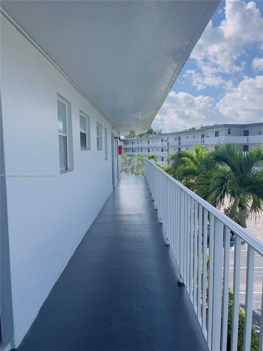 Small Image of 443 NORTH EAST 195TH ST #338, Miami Number 17