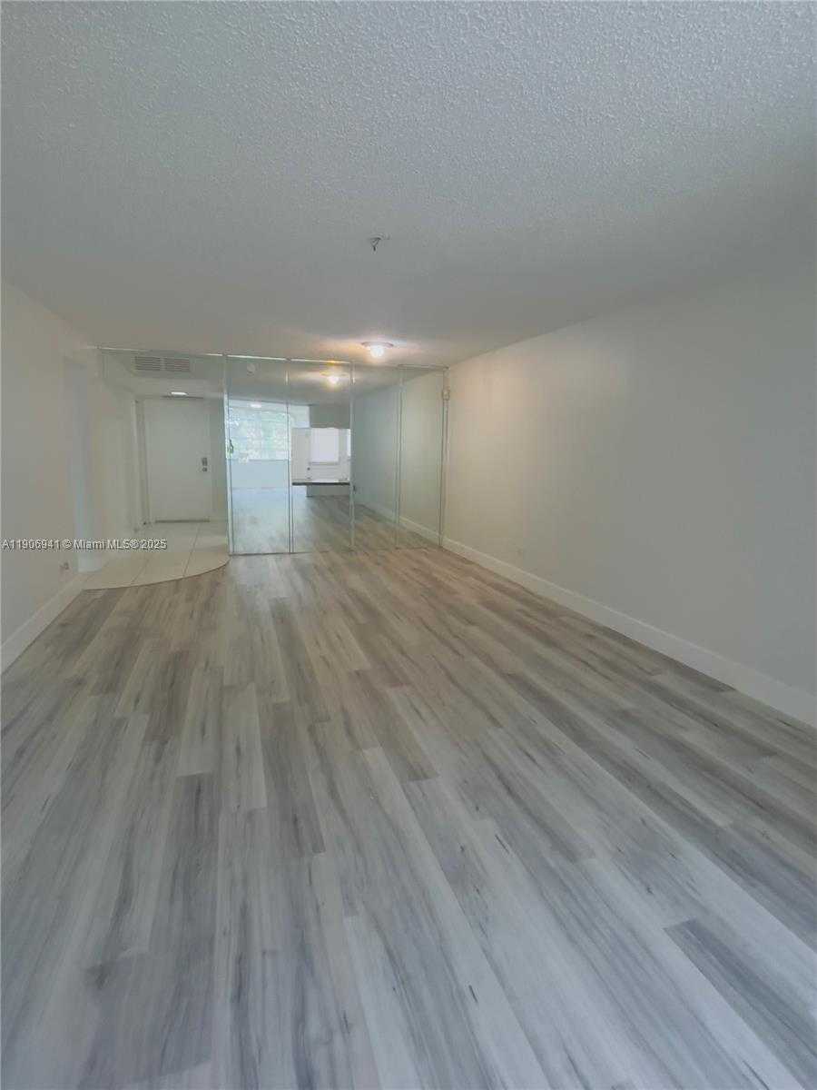 Small Image of 443 NORTH EAST 195TH ST #338, Miami Number 4