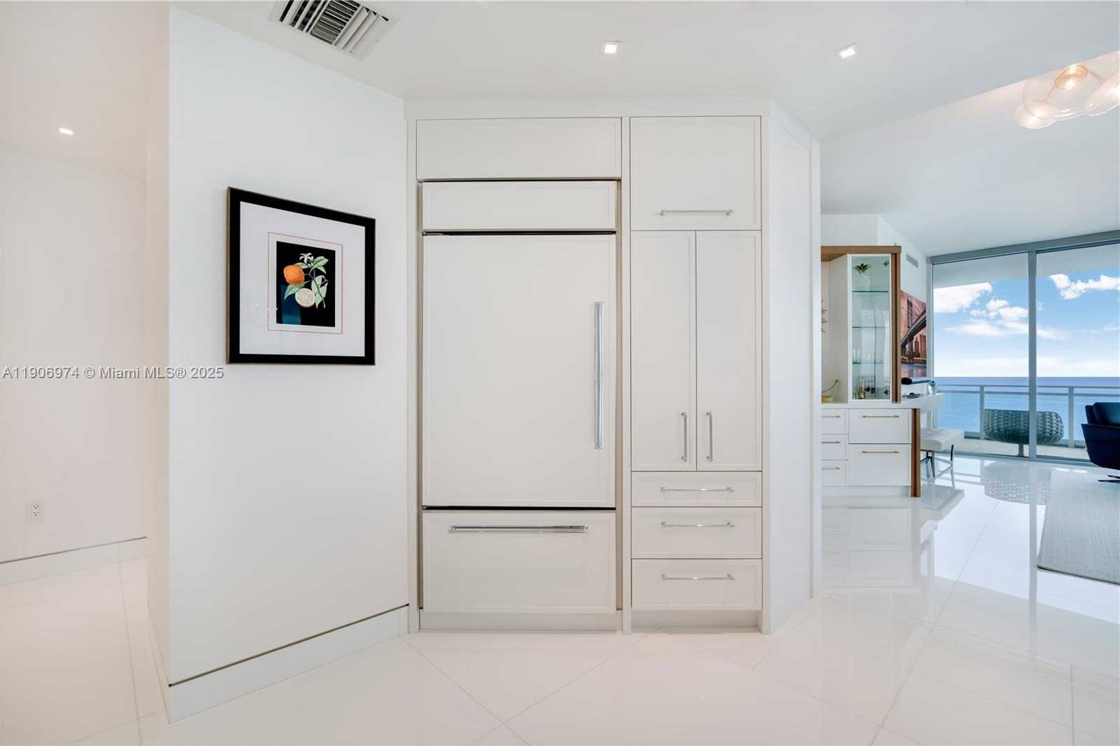 Small Image of 10295 COLLINS AVE #1008, Bal Harbour Number 14