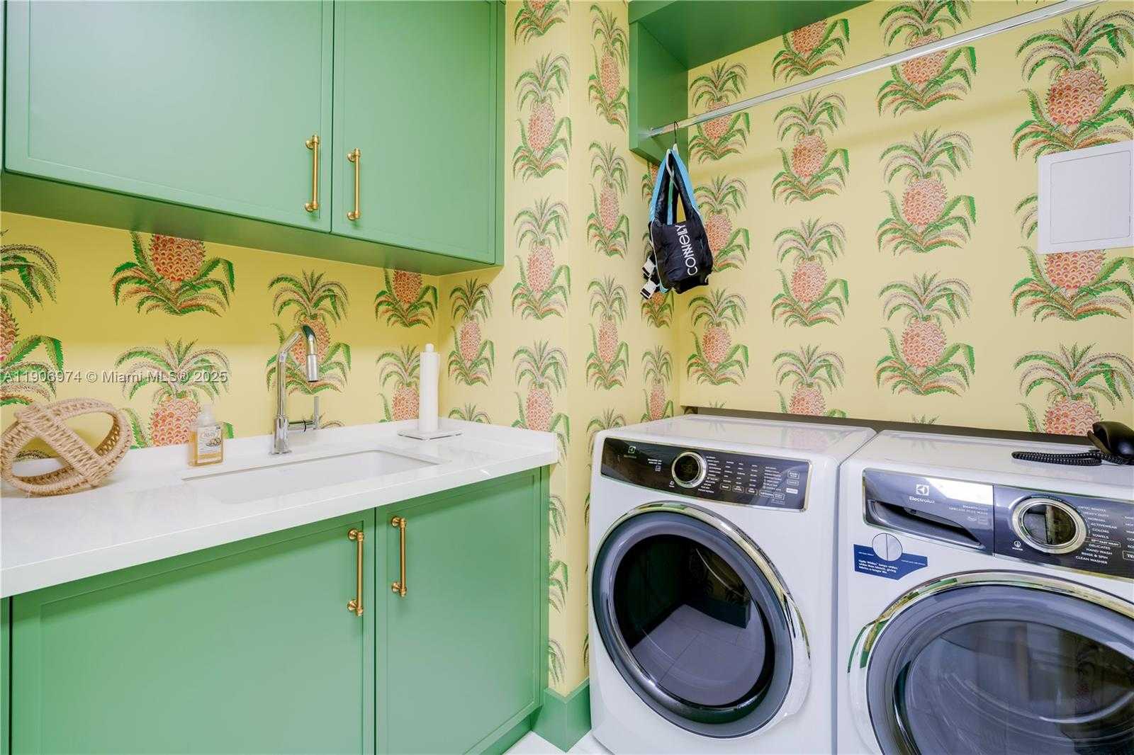 Small Image of 10295 COLLINS AVE #1008, Bal Harbour Number 42