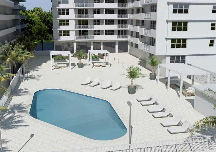 Small Image of 5825 COLLINS AVE #10G, Miami Beach Number 50