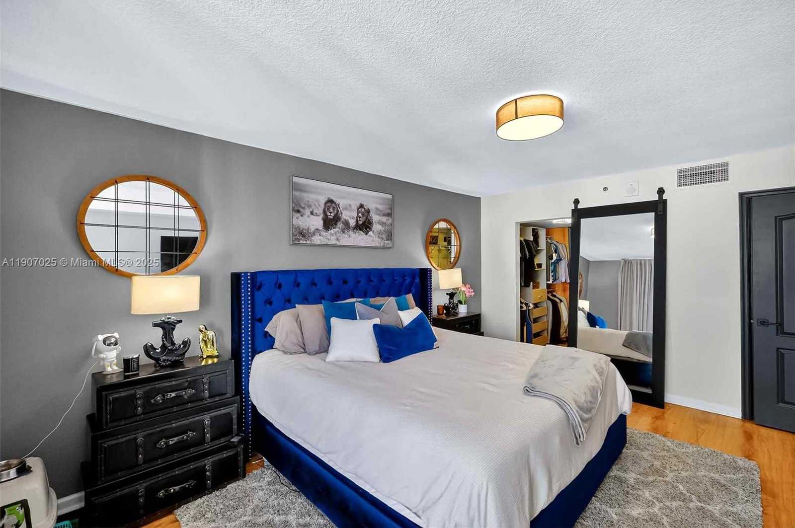 Small Image of 1200 BRICKELL BAY DR #3914, Miami Number 11