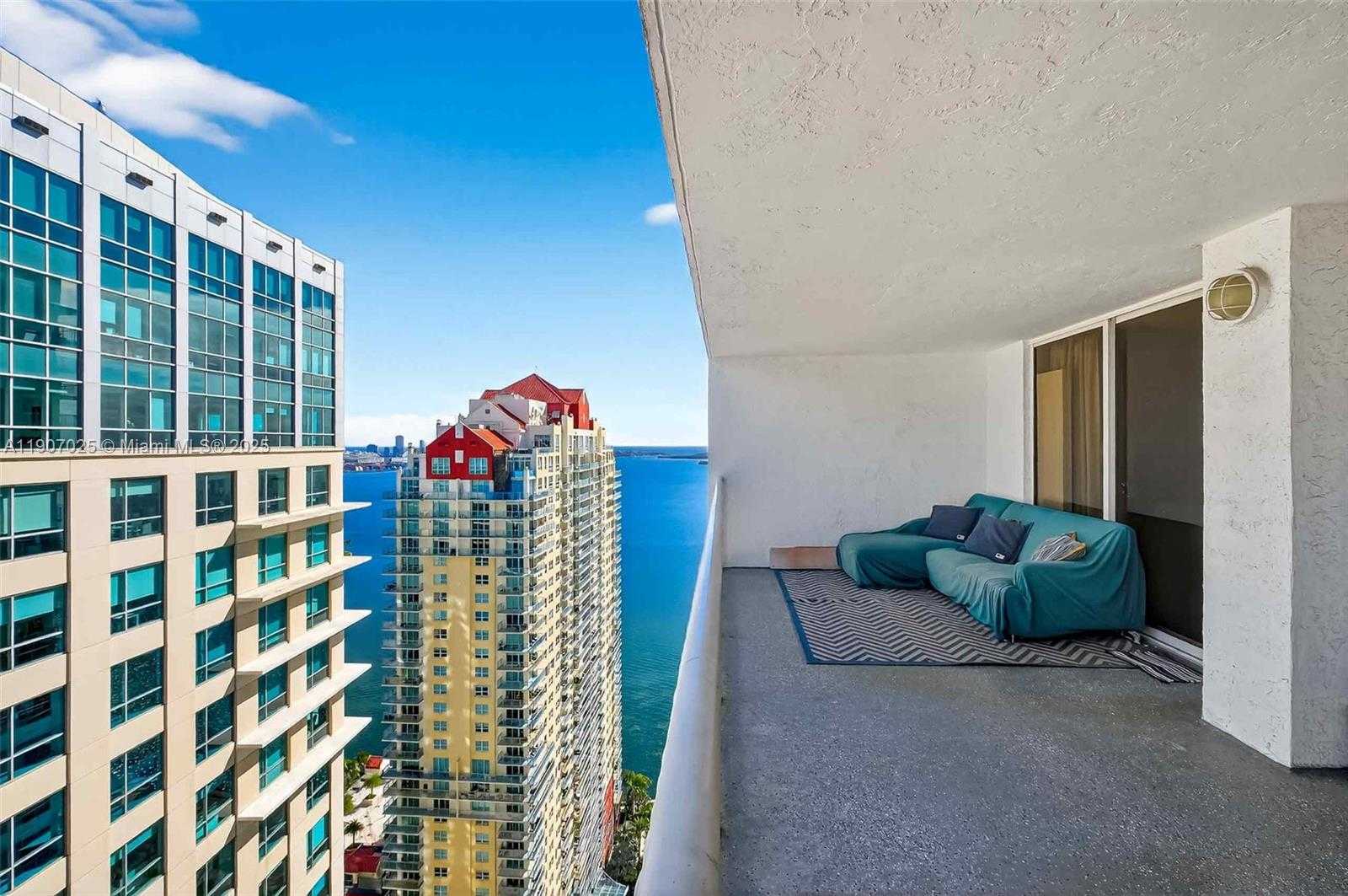Small Image of 1200 BRICKELL BAY DR #3914, Miami Number 17
